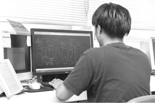 型紙の出力 CAD上で型紙の出力準備をしているところ